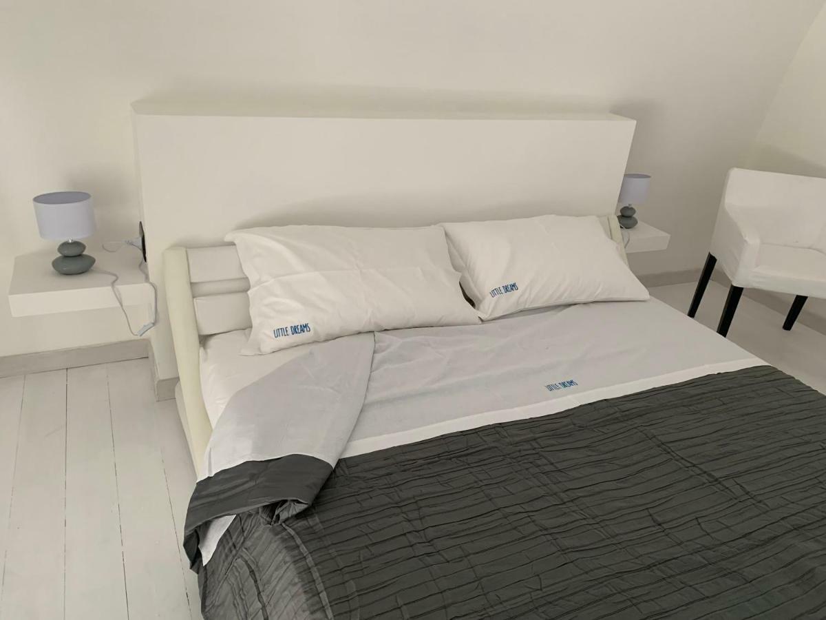 Little Dreams Apartment Trani Exterior photo